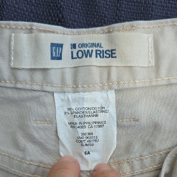 GAP - Picture 3 of 9